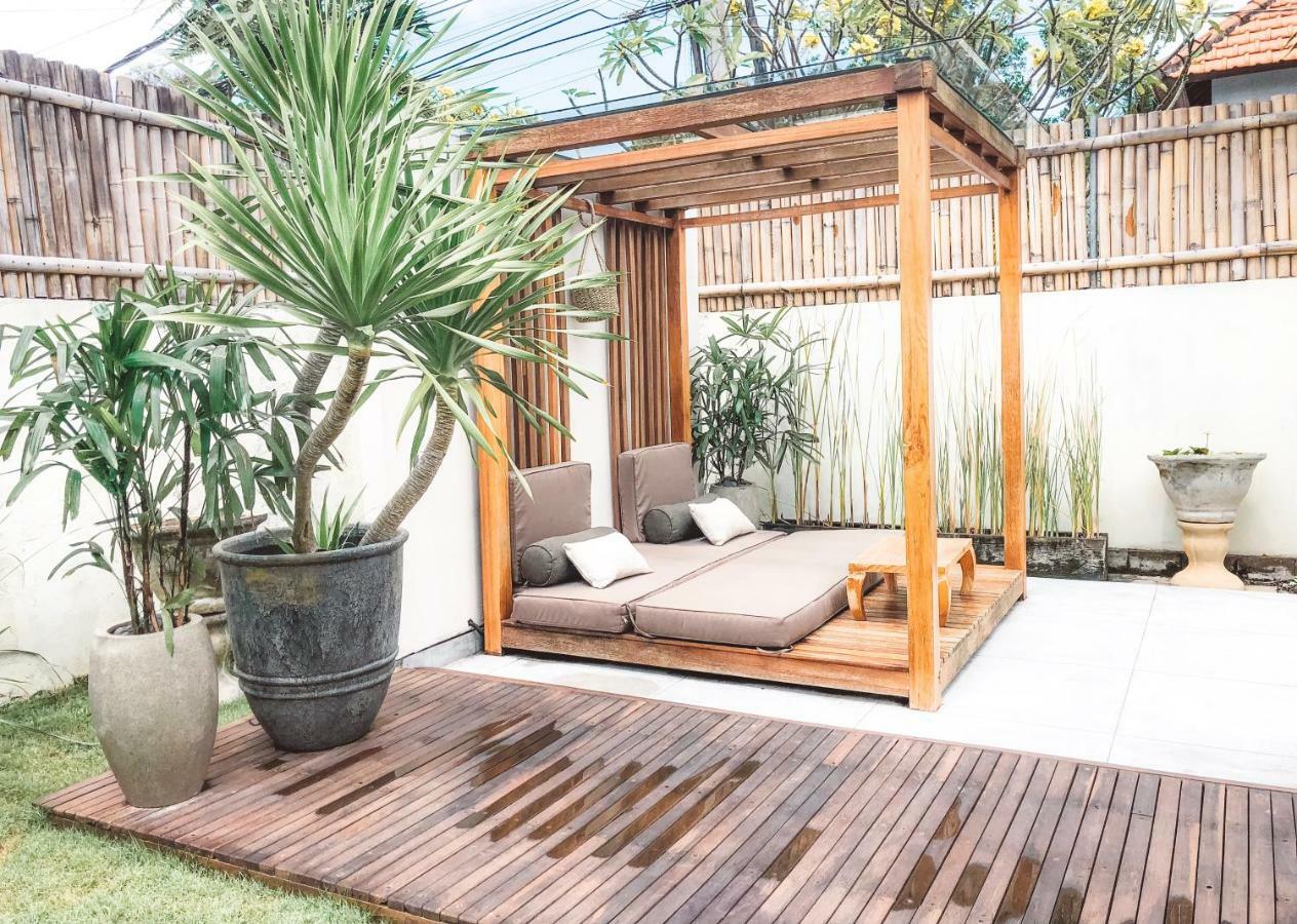 Suites Infinity & Beyond Seminyak  Ngoại thất bức ảnh